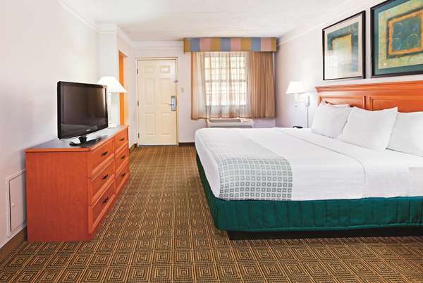  - La Quinta Inn College Station