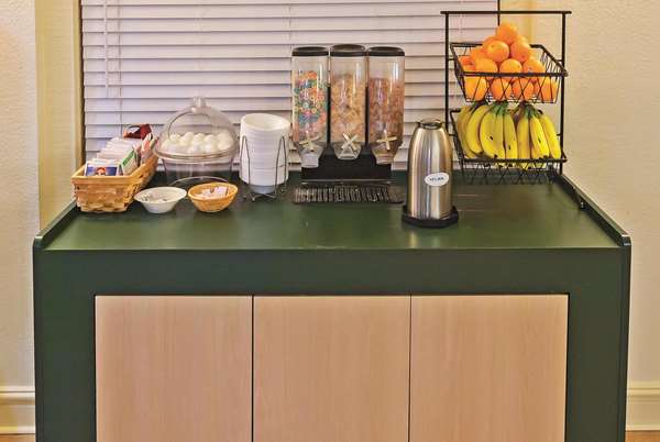  - La Quinta Inn College Station