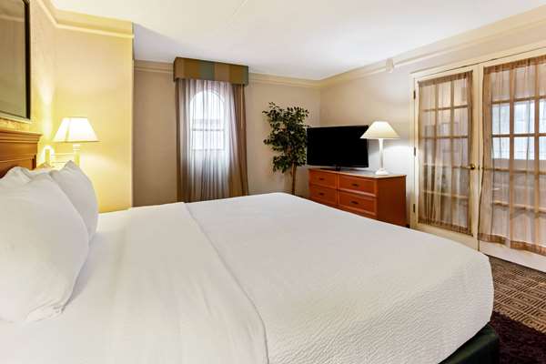 Suite - La Quinta Inn College Station