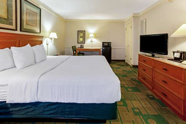  - La Quinta Inn College Station