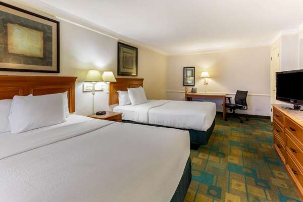  - La Quinta Inn College Station
