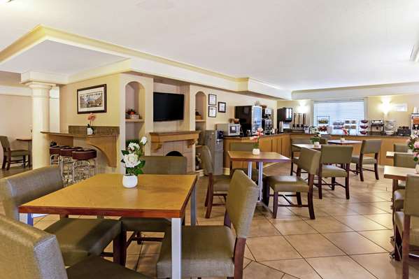  - La Quinta Inn College Station