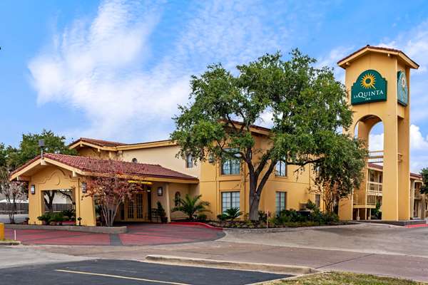 Exterior view - La Quinta Inn College Station