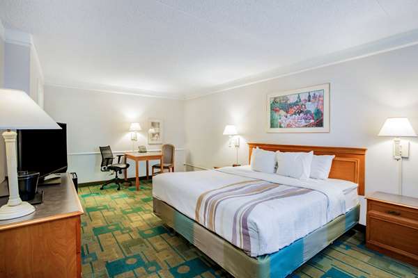  - Baymont Inn & Suites North Abilene - I-20, Exit 286C