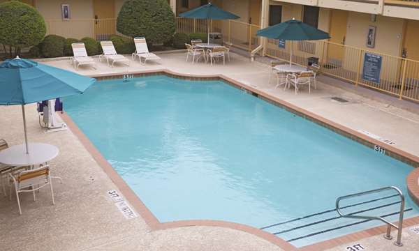Pool - Baymont Inn & Suites North Abilene - I-20, Exit 286C