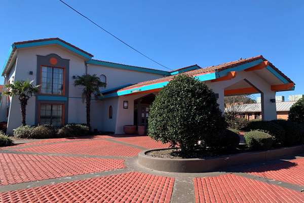 Exterior view - Howard Johnson Hotel Northeast Columbus