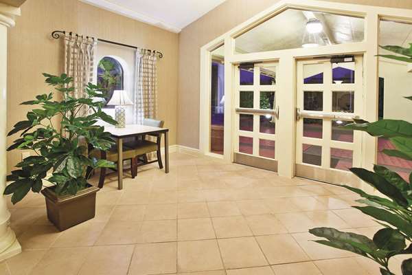  - Howard Johnson Hotel Northeast Columbus