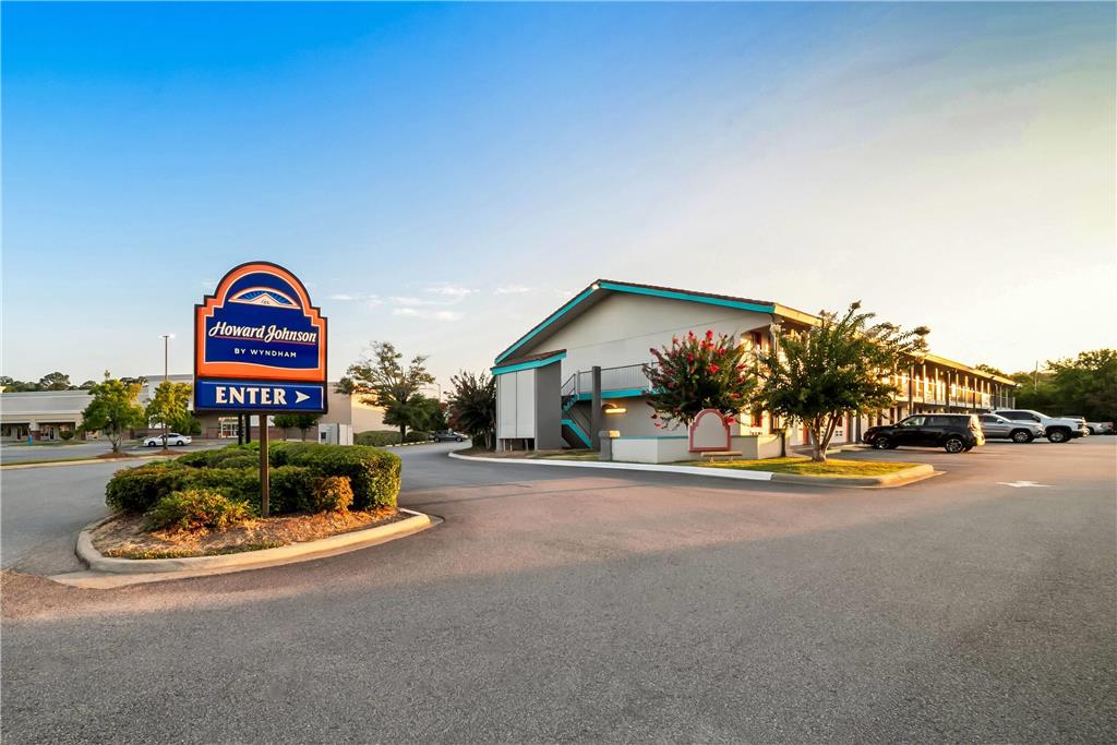 Howard Johnson Columbus Fort Moore
