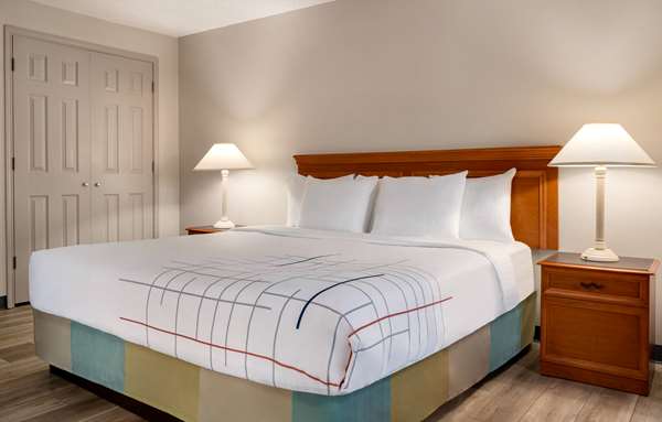 Suite - La Quinta Inn Reynoldsburg - I-70, Exit 110