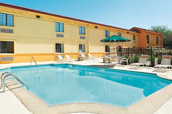 Pool - La Quinta Inn Champaign - I-74, Exit 182