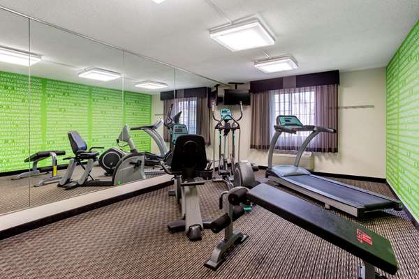 Fitness/ Exercise Room - La Quinta Inn Champaign - I-74, Exit 182