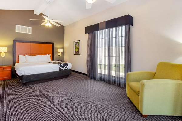 Suite - La Quinta Inn Champaign - I-74, Exit 182