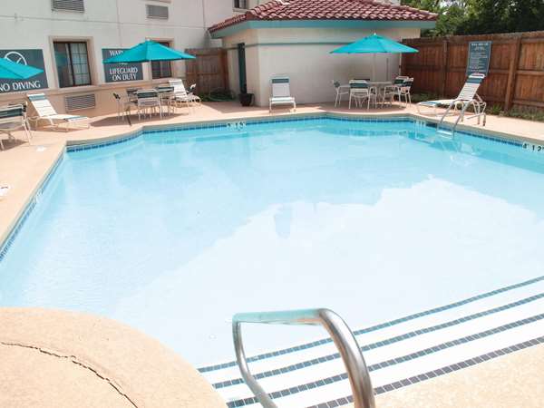 Pool - La Quinta Inn Lexington - I-64 & I-75, Exit 115