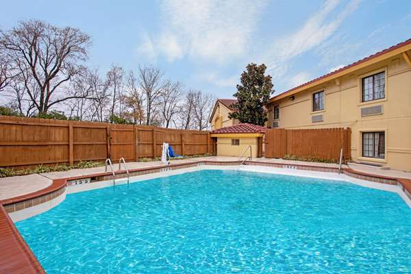 Pool - La Quinta Inn Lexington - I-64 & I-75, Exit 115