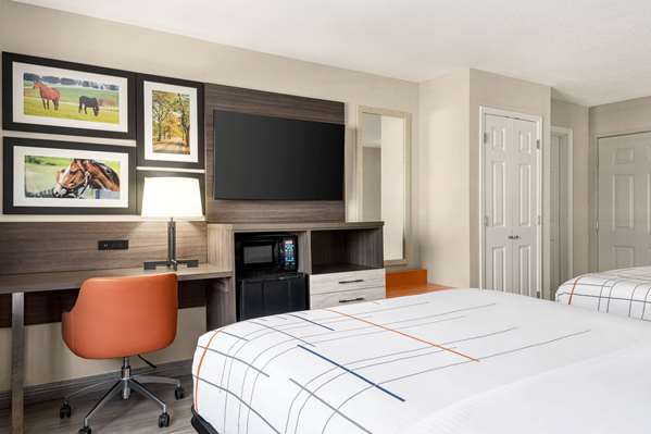  - La Quinta Inn Lexington - I-64 & I-75, Exit 115