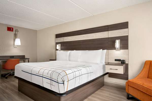  - La Quinta Inn Lexington - I-64 & I-75, Exit 115