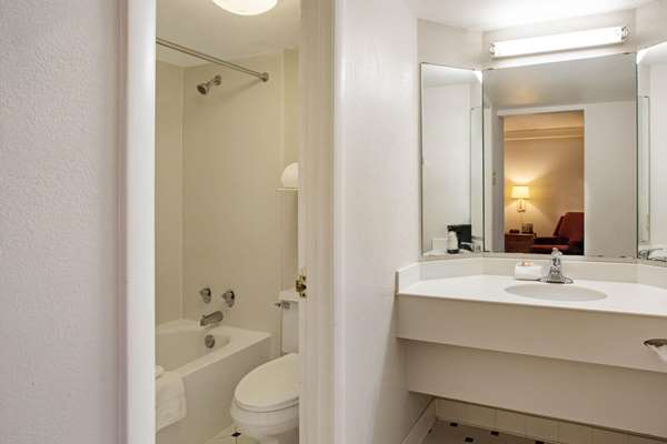  - La Quinta Inn Lexington - I-64 & I-75, Exit 115