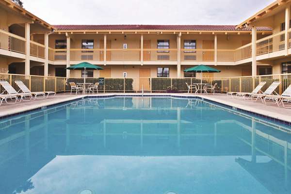 Pool - La Quinta Inn Midtown Savannah