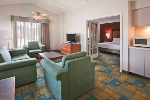 Suite - La Quinta Inn Midtown Savannah
