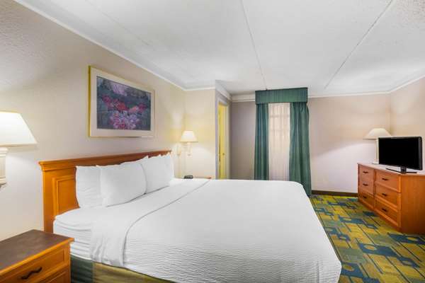 Suite - La Quinta Inn Eagle Pass