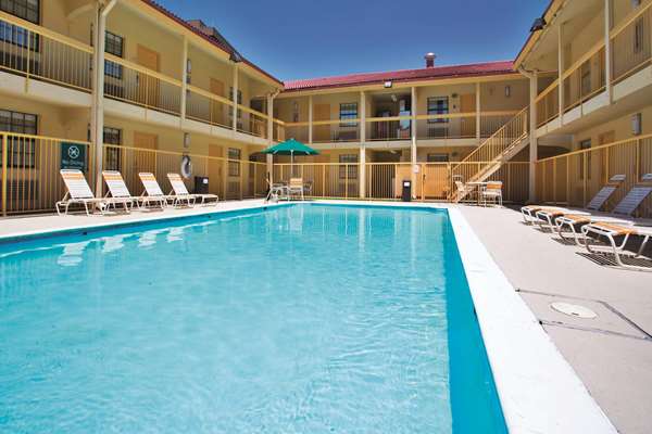 Pool - La Quinta Inn Baton Rouge - I-10, Exit 157B
