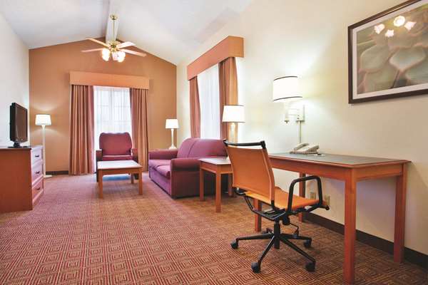 Suite - La Quinta Inn Baton Rouge - I-10, Exit 157B