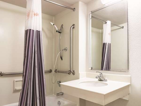  - La Quinta Inn Gretna