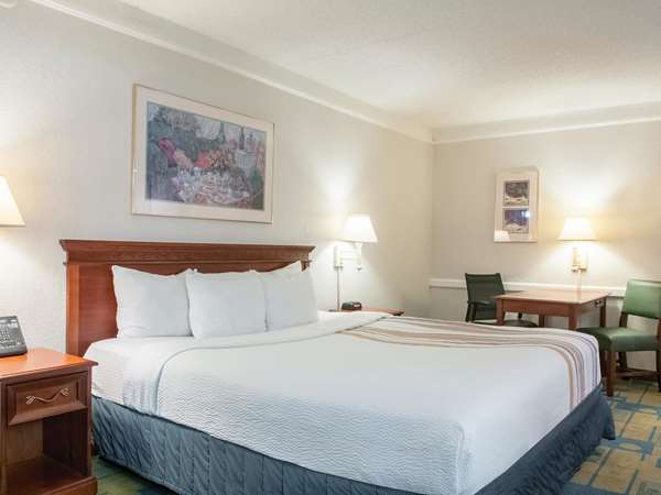  - La Quinta Inn Metairie - I-10, Exit 225
