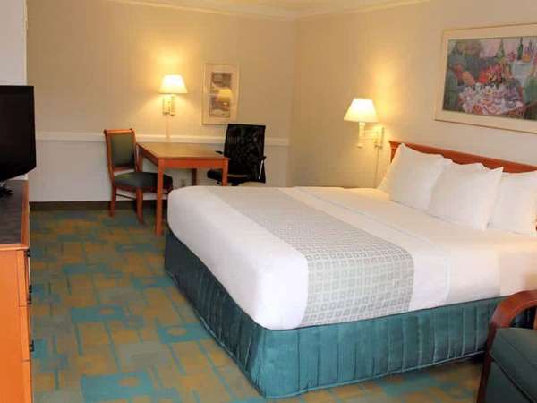  - La Quinta Inn Lufkin