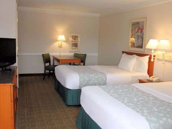  - La Quinta Inn Lufkin
