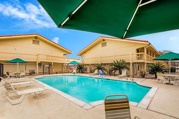 Pool - La Quinta Inn Lufkin