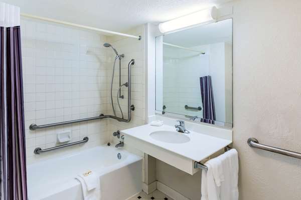  - La Quinta Inn Lufkin