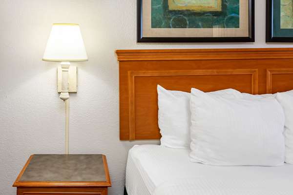  - La Quinta Inn West El Paso - I-10, Exit 11