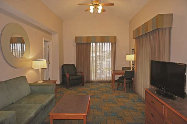 Suite - La Quinta Inn Pensacola - I-10, Exit 13