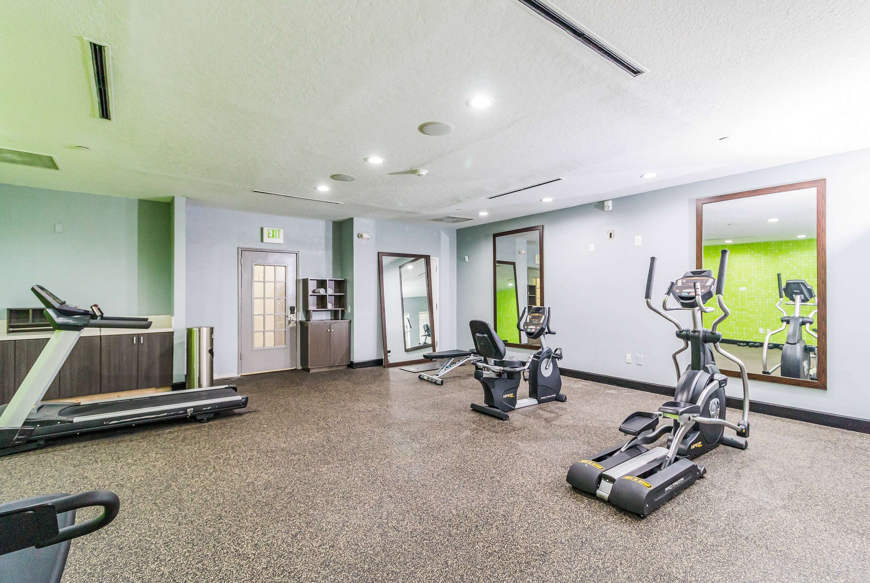 Health club fitness center gym | La Quinta by Wyndham Tomball