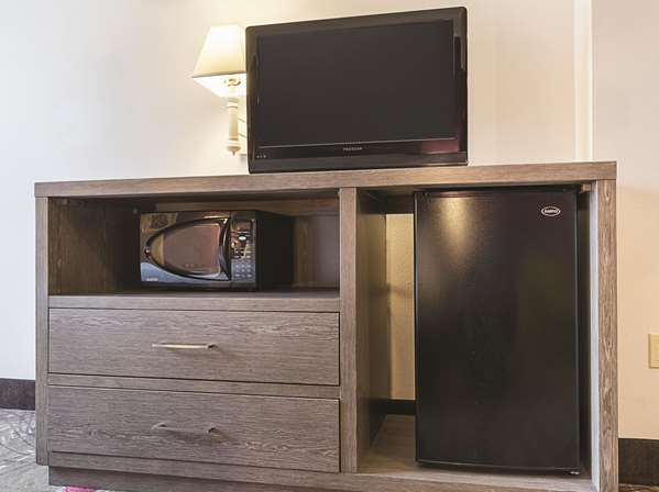  - La Quinta Inn & Suites Seabrook