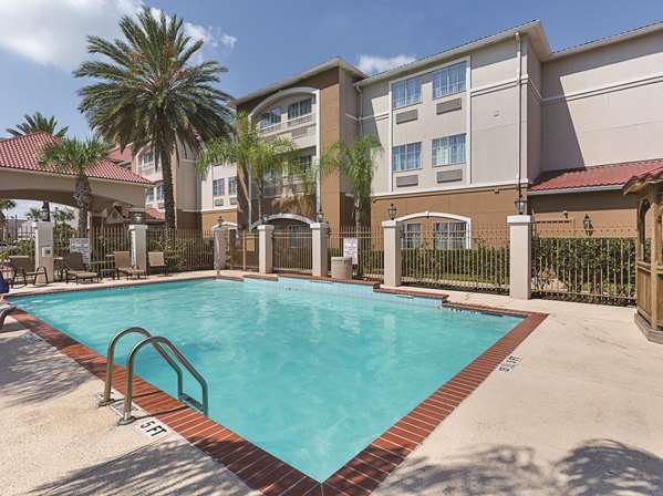 Pool - La Quinta Inn & Suites Seabrook