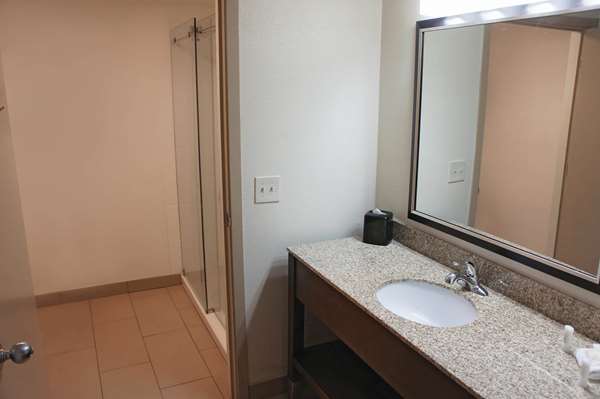  - La Quinta Inn & Suites Hayward