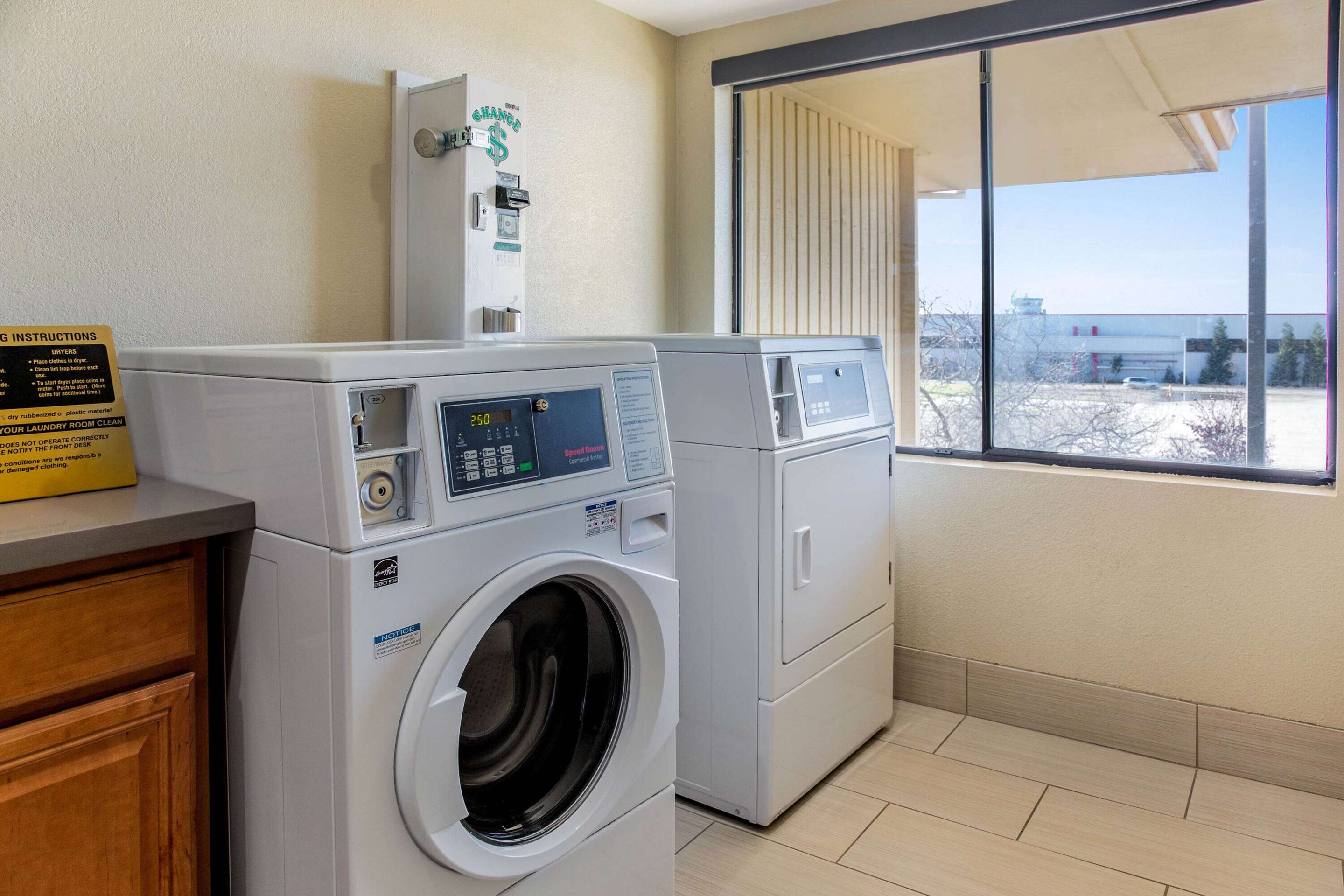 Laundry | La Quinta Inn & Suites by Wyndham Oakland - Hayward