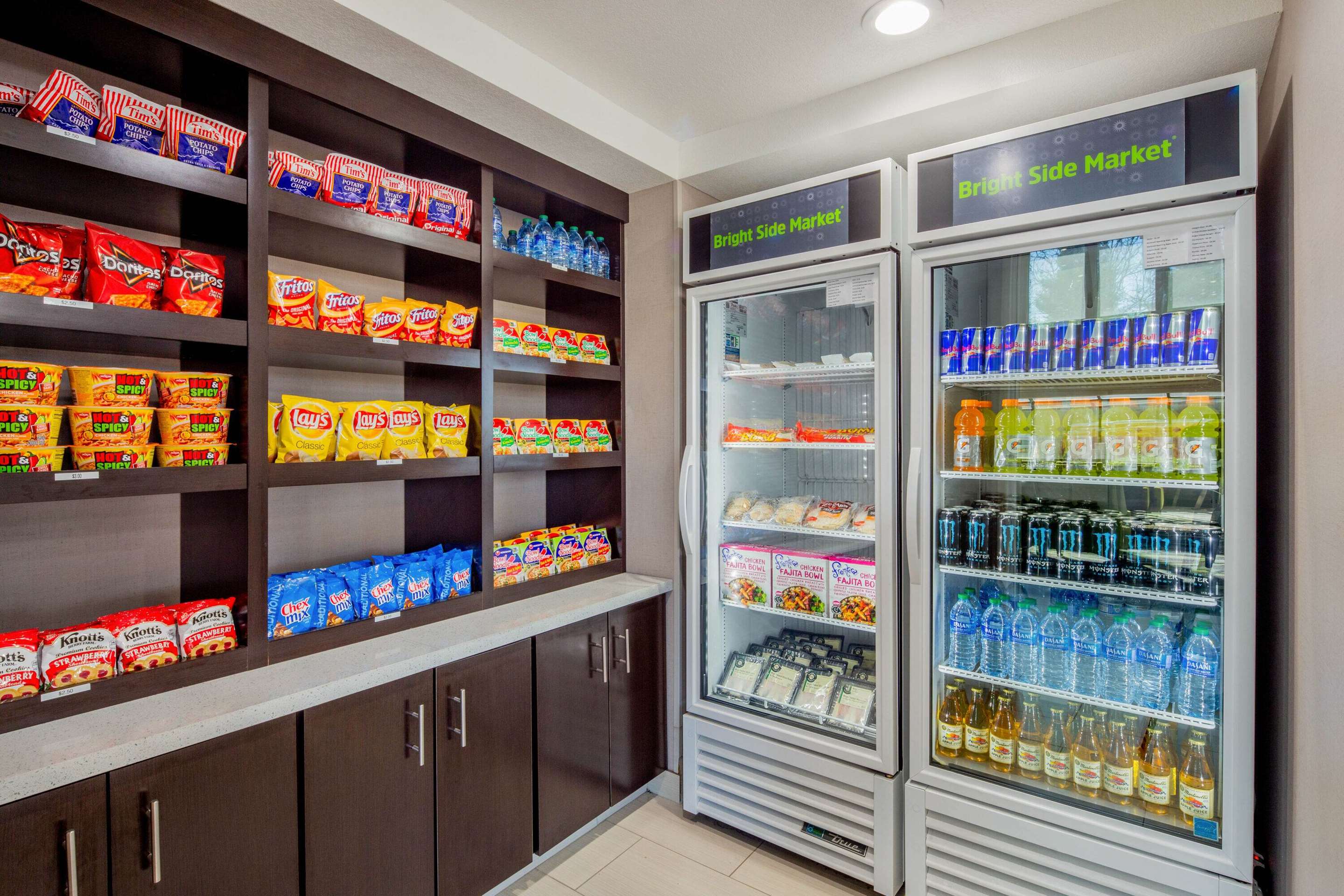 Property amenity | La Quinta Inn & Suites by Wyndham Oakland - Hayward