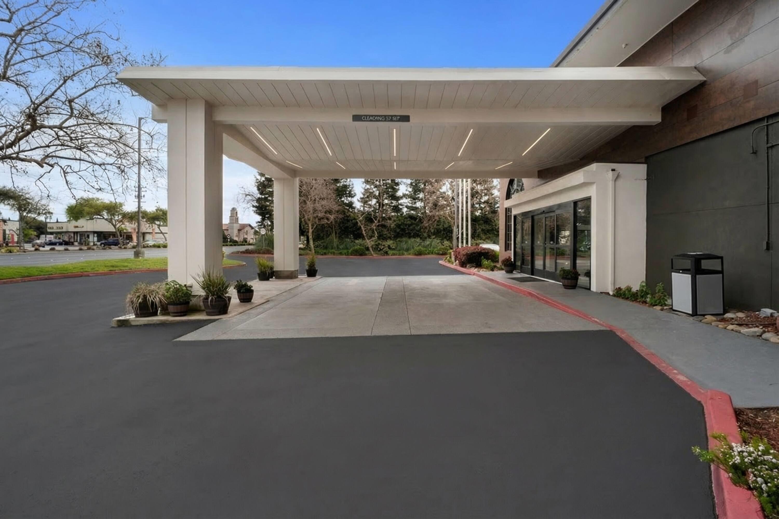 Exterior | La Quinta Inn & Suites by Wyndham Oakland - Hayward