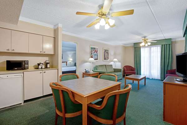 Suite - La Quinta Inn Stockton - I-5, Exit 476