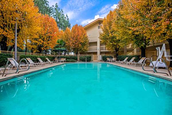 Pool - La Quinta Inn Stockton - I-5, Exit 476
