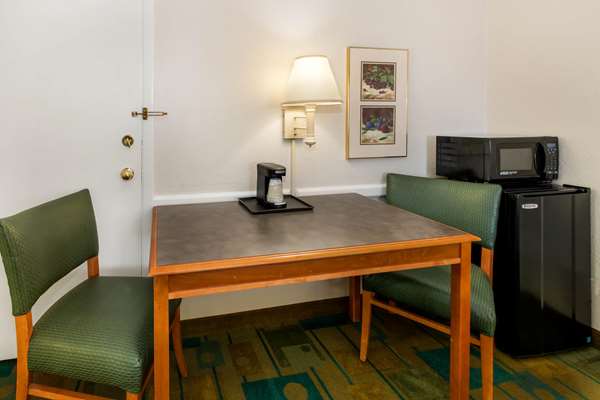  - La Quinta Inn North Albuquerque - I-25, Exit 231