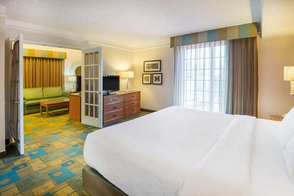 Suite - La Quinta Inn Garden of the Gods Colorado Springs - I-25, Exit 146