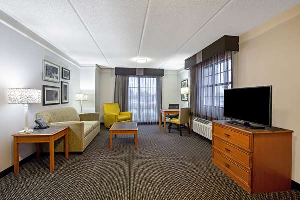 Suite - La Quinta Inn North Highlands