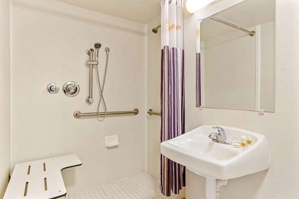  - La Quinta Inn Pinellas Park