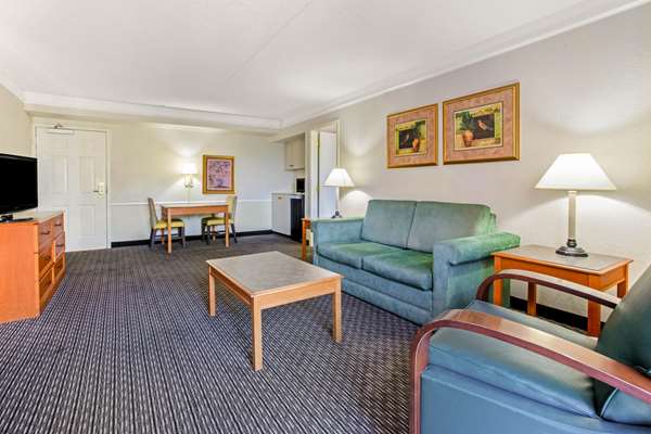 Suite - La Quinta Inn Pinellas Park