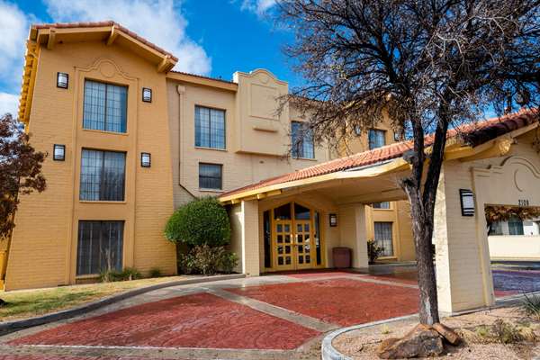Exterior view - La Quinta Inn Medical Center Amarillo - I-40, Exit 65