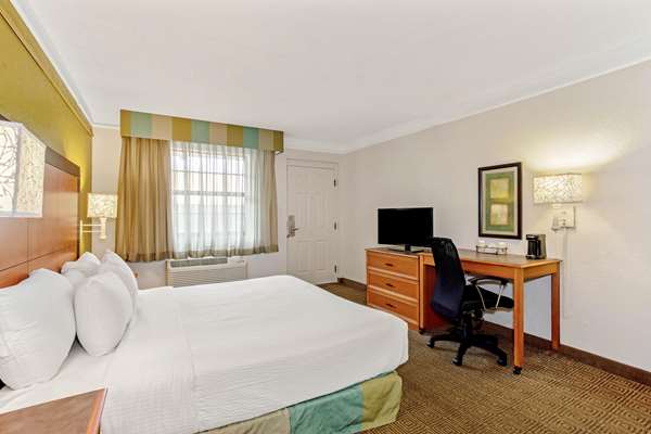  - La Quinta Inn Airport West Orlando
